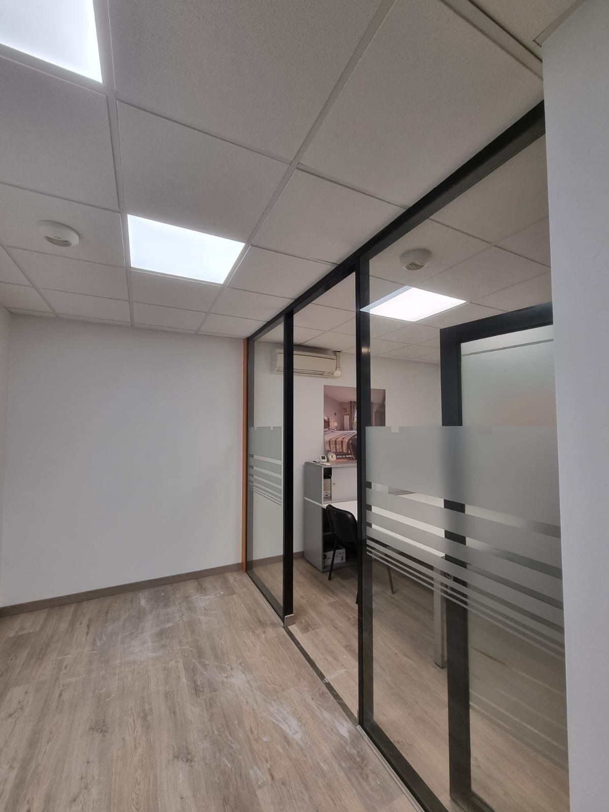Placo : Bureaux dans un bâtiment industriel
